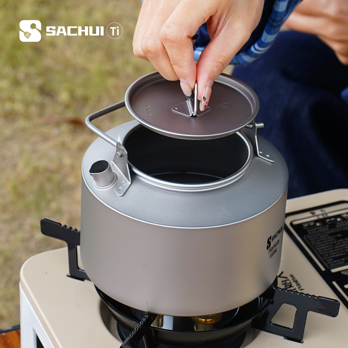Hervidor de titanio puro de 10 - Camping Cooking Tin reseña y precio